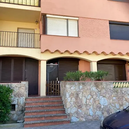 Tres Bel Entierement Renove Apartment *